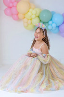Anna is 9